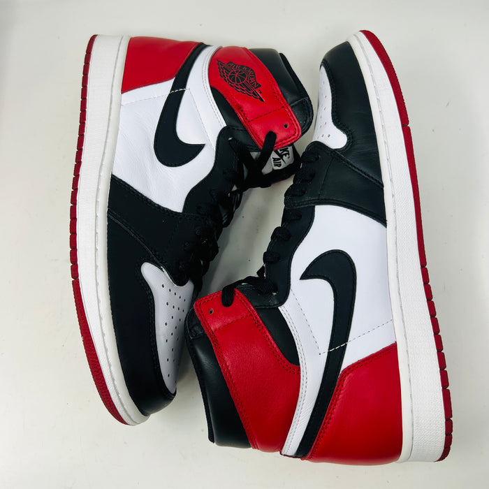 Jordan 1 Retro Black Toe (2016)