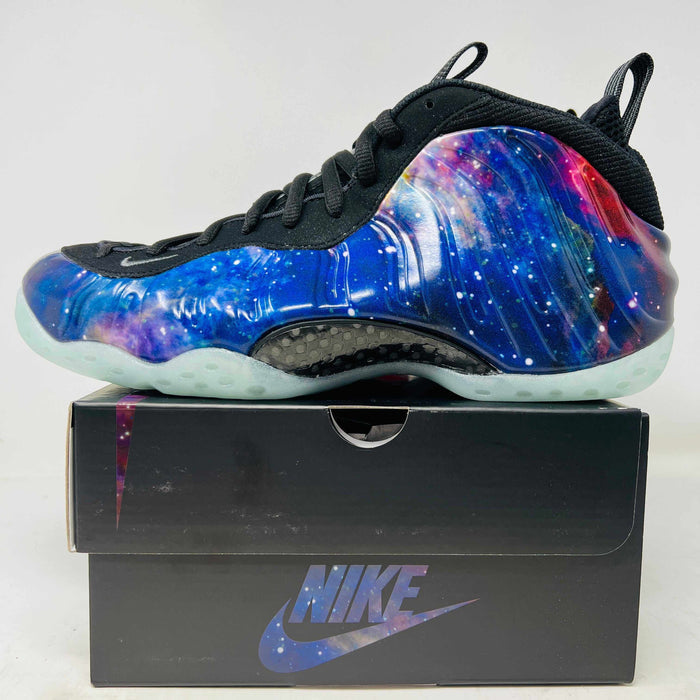 Nike Air Foamposite One Galaxy 2025 sneakers, brand new, with original box and accessories.