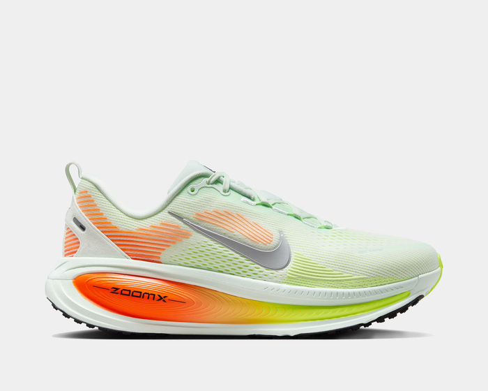 Barely Green/Hyper Crimson/Barely Volt/Metallic Silver / 14 / Medium - M