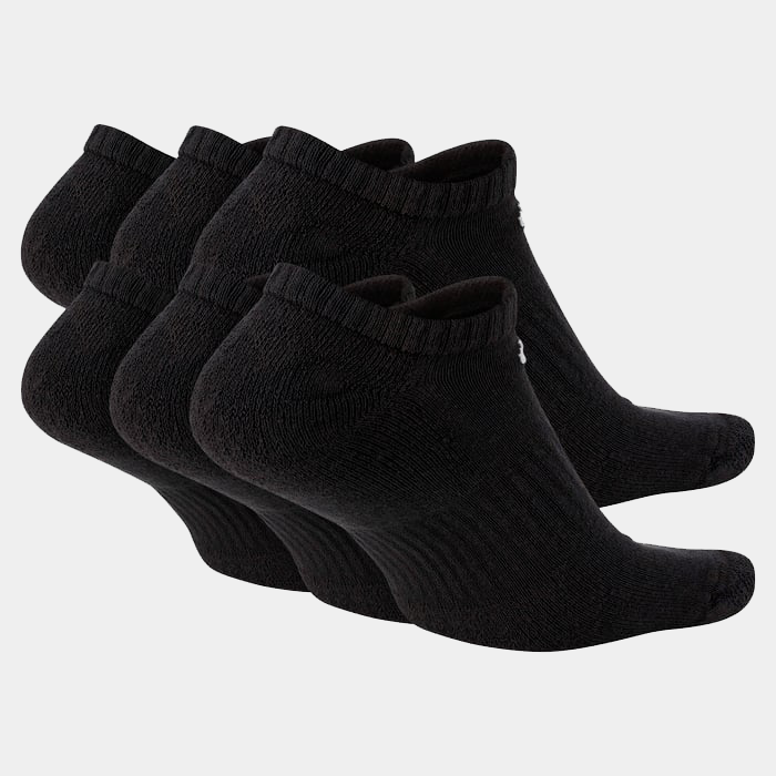 Nike Everyday Cushioned Training No-Show Socks in black with ribbed design and reinforced cushioning, side angle view.