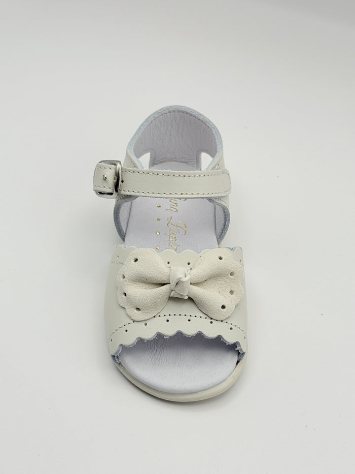 Sandal Scalloped Bow Porcelain