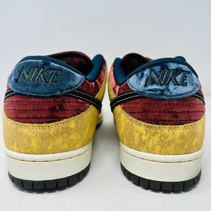 Nike SB Dunk Low City of Cinema