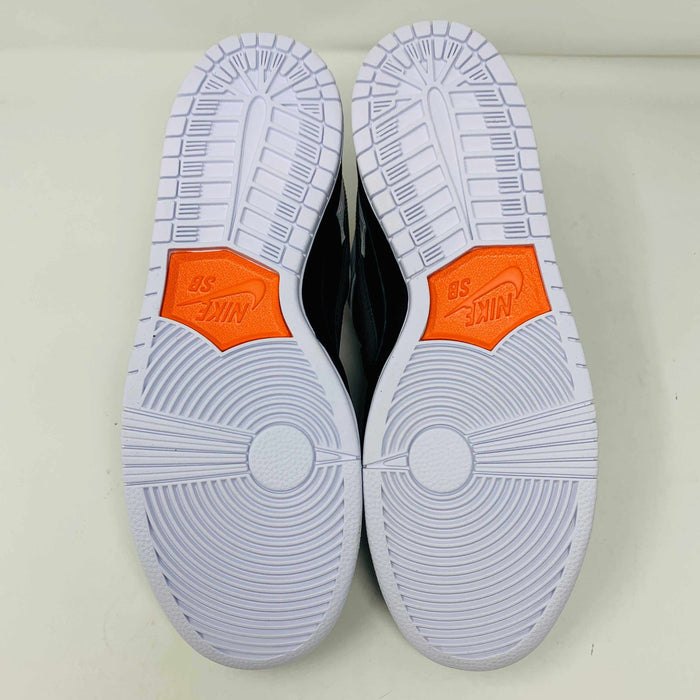 Nike SB Dunk Low TIGHTBOOTH sneakers with white soles and orange accents, 2023 model, brand new condition.