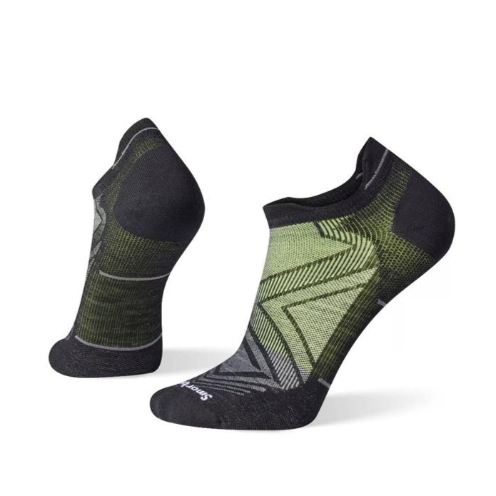 A pair of low ankle socks with green and black color pattern, designed for running.