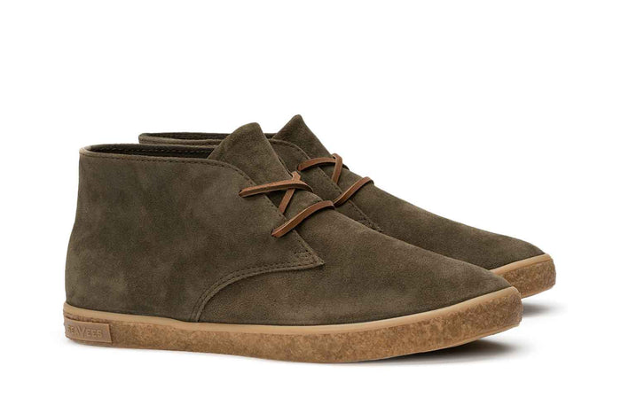 SeaVees Sun-Tans Chukka shoes in olive green suede with brown leather laces and textured gum sole, side angle view.