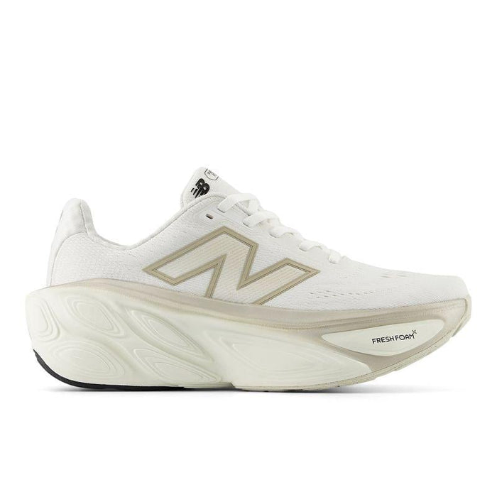 White / Regular / 10.5
