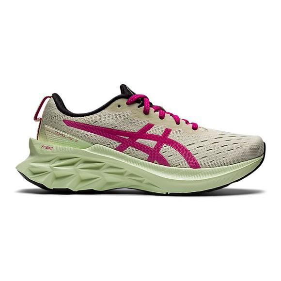 Women's ASICS Novablast 2